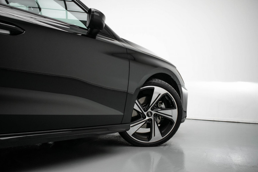 Audi A3 Sportback 35 TFSI S edition |3xS-line|Pano|Carbon|HUD|Sonos|Memory|RS Stoelen