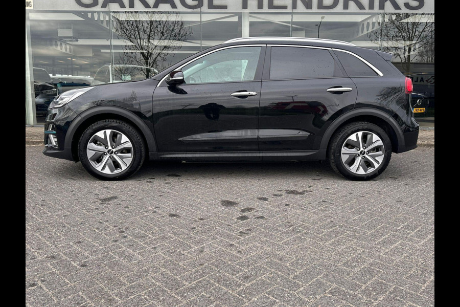 Kia e-Niro ExecutiveLine Sky 64 kWh | SOH: 96,1% | Schuifdak | Leder | Climate | Stoel&Stuur Verwarming | Memory Seat | Navi | Adaptive CC |