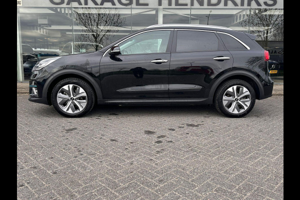 Kia e-Niro ExecutiveLine Sky 64 kWh | SOH: 96,1% | Schuifdak | Leder | Climate | Stoel&Stuur Verwarming | Memory Seat | Navi | Adaptive CC |