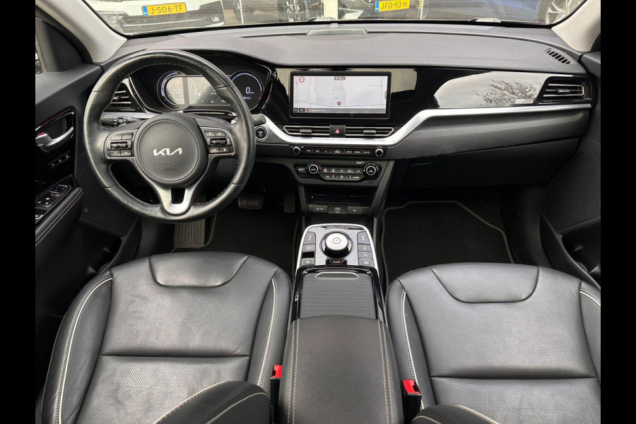 Kia e-Niro ExecutiveLine Sky 64 kWh | SOH: 96,1% | Schuifdak | Leder | Climate | Stoel&Stuur Verwarming | Memory Seat | Navi | Adaptive CC |