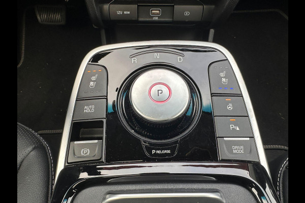 Kia e-Niro ExecutiveLine Sky 64 kWh | SOH: 96,1% | Schuifdak | Leder | Climate | Stoel&Stuur Verwarming | Memory Seat | Navi | Adaptive CC |