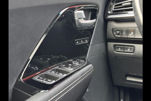Kia e-Niro ExecutiveLine Sky 64 kWh | SOH: 96,1% | Schuifdak | Leder | Climate | Stoel&Stuur Verwarming | Memory Seat | Navi | Adaptive CC |