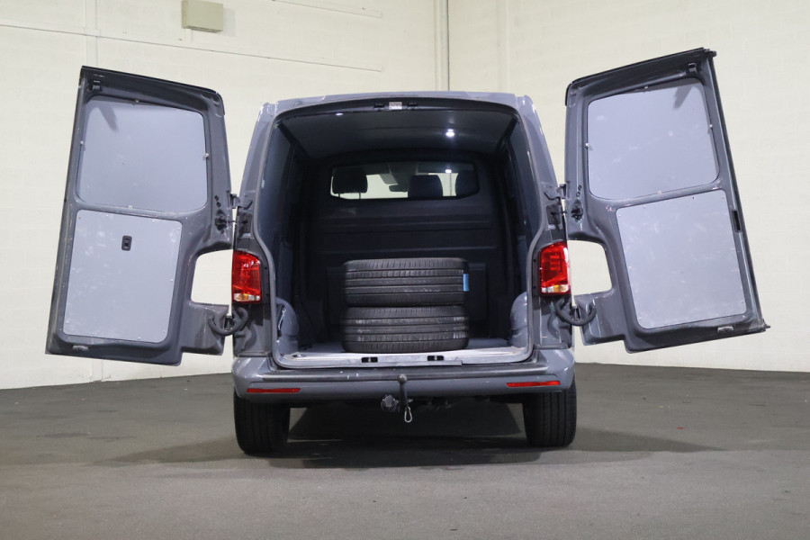 Volkswagen Transporter 2.0 TDI 150pk L2 H1 Bulli 75th Edition