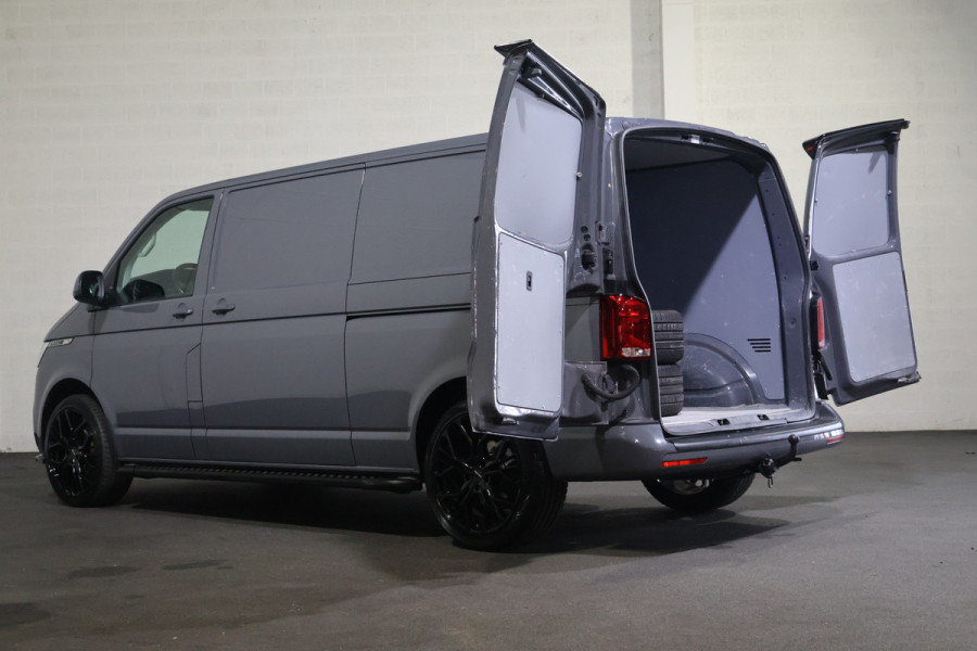 Volkswagen Transporter 2.0 TDI 150pk L2 H1 Bulli 75th Edition