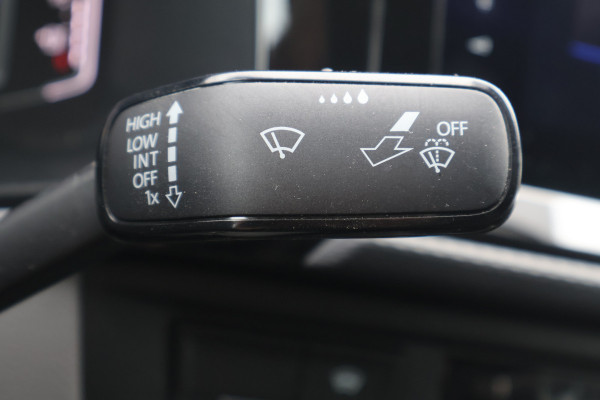 Volkswagen Transporter 2.0 TDI 150pk L2 H1 Bulli 75th Edition