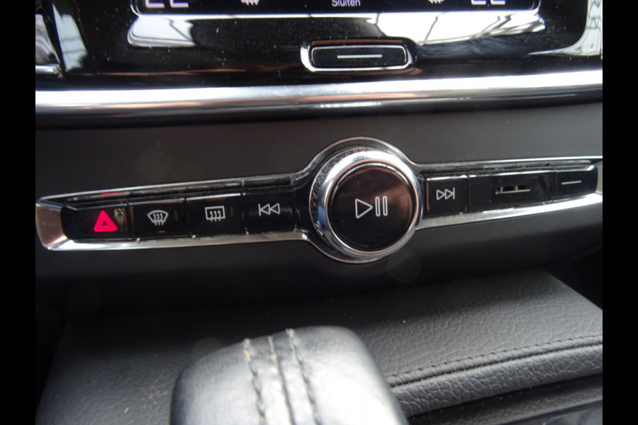 Volvo V90 2.0 T6 AWD R-Design * CARPLAY * 19 INCH * TREKHAAK !!