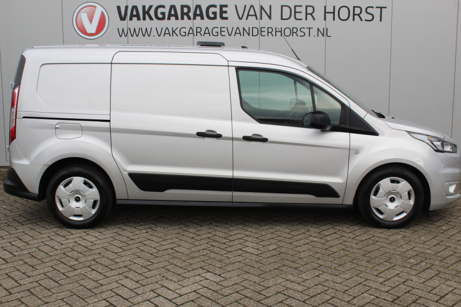 Ford Transit Connect 1.5-120pk EcoBlue L2 Trend / 8traps-AUTOMAAT ! Erg nette Ford Transit Connect, laadruimte v.v. van een praktisch inbouw. Autm. airco dual, 3-zits, metallic lak, pdc v+a, Apple carplay, schuifdeur li+re, navigatie, cruise cntrl, stoelverwarming, camera etc.