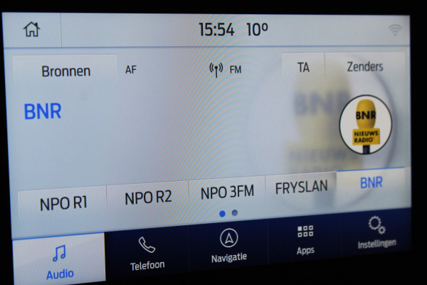 Ford Transit Connect 1.5-120pk EcoBlue L2 Trend / 8traps-AUTOMAAT ! Erg nette Ford Transit Connect, laadruimte v.v. van een praktisch inbouw. Autm. airco dual, 3-zits, metallic lak, pdc v+a, Apple carplay, schuifdeur li+re, navigatie, cruise cntrl, stoelverwarming, camera etc.