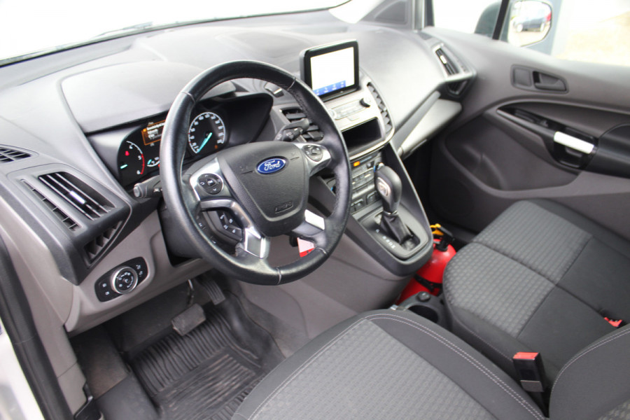 Ford Transit Connect 1.5-120pk EcoBlue L2 Trend / 8traps-AUTOMAAT ! Erg nette Ford Transit Connect, laadruimte v.v. van een praktisch inbouw. Autm. airco dual, 3-zits, metallic lak, pdc v+a, Apple carplay, schuifdeur li+re, navigatie, cruise cntrl, stoelverwarming, camera etc.