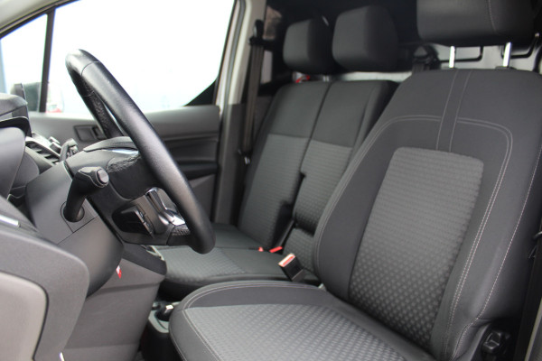 Ford Transit Connect 1.5-120pk EcoBlue L2 Trend / 8traps-AUTOMAAT ! Erg nette Ford Transit Connect, laadruimte v.v. van een praktisch inbouw. Autm. airco dual, 3-zits, metallic lak, pdc v+a, Apple carplay, schuifdeur li+re, navigatie, cruise cntrl, stoelverwarming, camera etc.