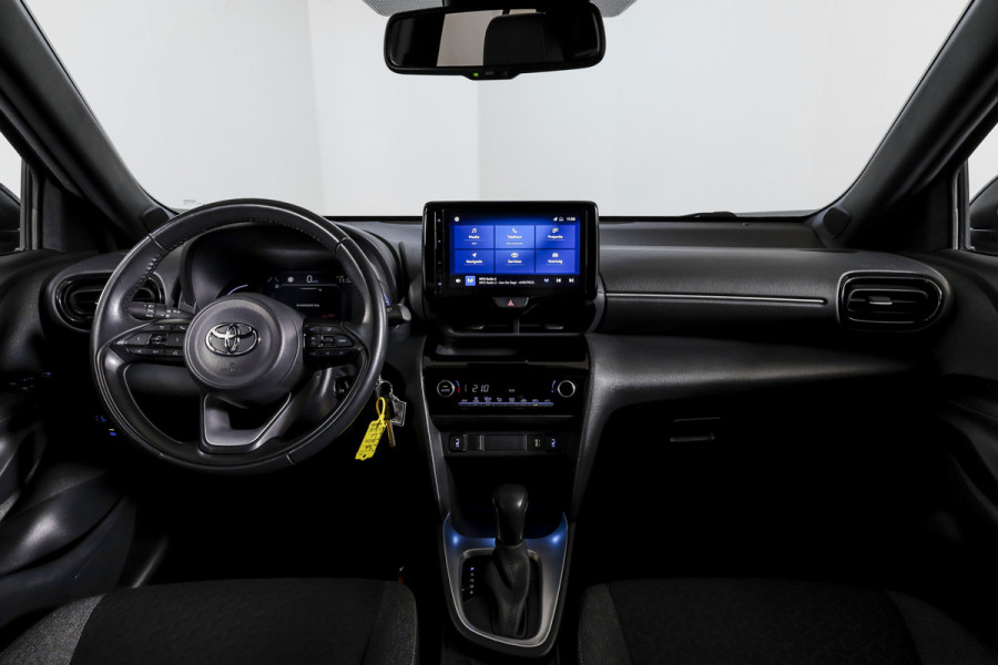 Toyota Yaris Cross 1.5 Hybrid First Edition | Adapt. Cruise | Stoelverw. | PDC | Camera | App. Connect | ECC | Trekhaak | LM 17" |