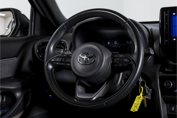 Toyota Yaris Cross 1.5 Hybrid First Edition | Adapt. Cruise | Stoelverw. | PDC | Camera | App. Connect | ECC | Trekhaak | LM 17" |