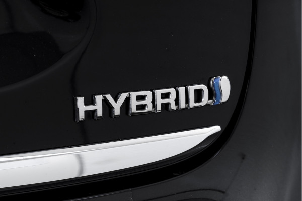 Toyota Yaris Cross 1.5 Hybrid First Edition | Adapt. Cruise | Stoelverw. | PDC | Camera | App. Connect | ECC | Trekhaak | LM 17" |