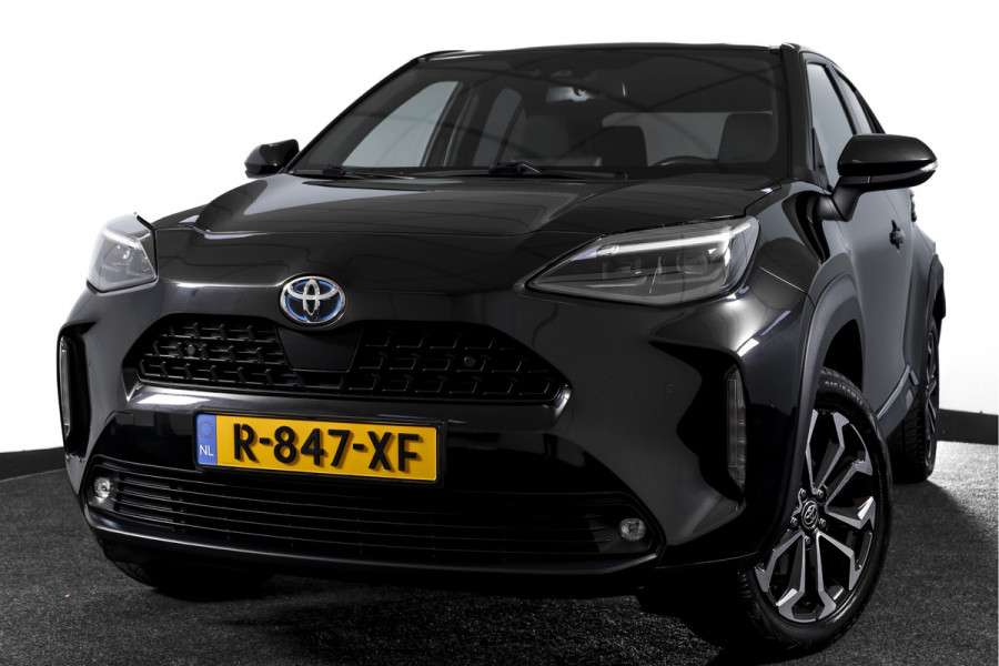 Toyota Yaris Cross 1.5 Hybrid First Edition | Adapt. Cruise | Stoelverw. | PDC | Camera | App. Connect | ECC | Trekhaak | LM 17" |
