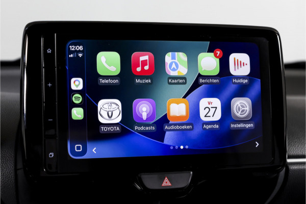 Toyota Yaris Cross 1.5 Hybrid First Edition | Adapt. Cruise | Stoelverw. | PDC | Camera | App. Connect | ECC | Trekhaak | LM 17" |