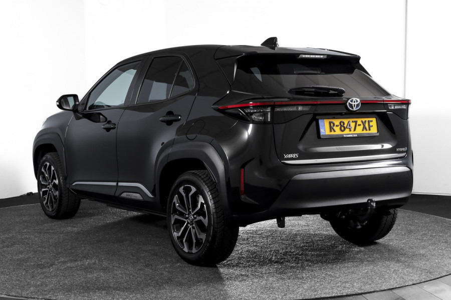 Toyota Yaris Cross 1.5 Hybrid First Edition | Adapt. Cruise | Stoelverw. | PDC | Camera | App. Connect | ECC | Trekhaak | LM 17" |