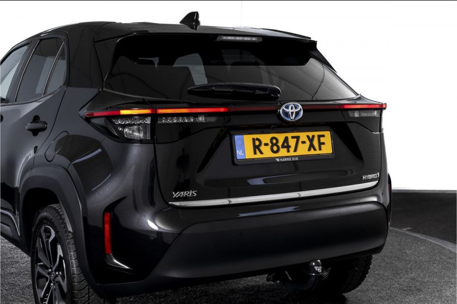 Toyota Yaris Cross 1.5 Hybrid First Edition | Adapt. Cruise | Stoelverw. | PDC | Camera | App. Connect | ECC | Trekhaak | LM 17" |