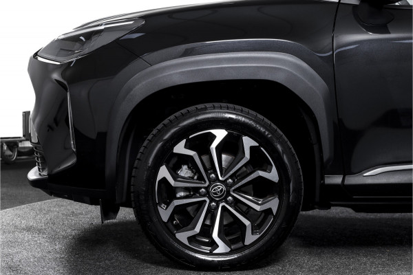 Toyota Yaris Cross 1.5 Hybrid First Edition | Adapt. Cruise | Stoelverw. | PDC | Camera | App. Connect | ECC | Trekhaak | LM 17" |