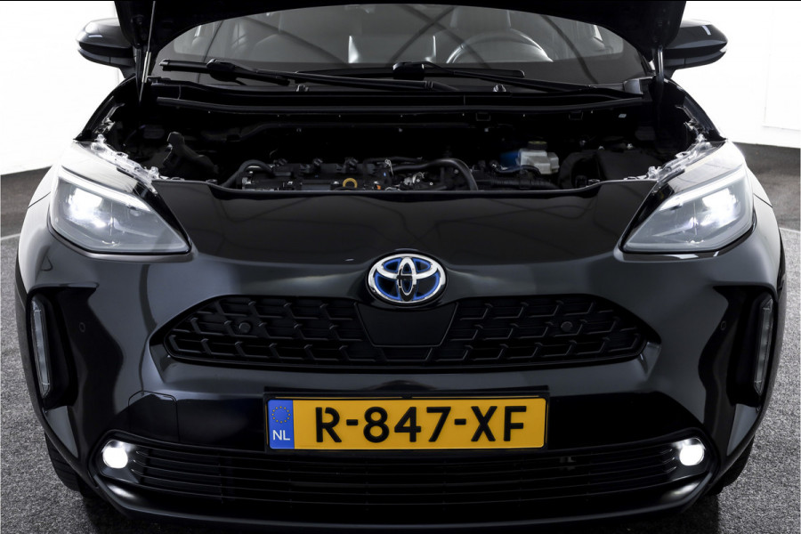 Toyota Yaris Cross 1.5 Hybrid First Edition | Adapt. Cruise | Stoelverw. | PDC | Camera | App. Connect | ECC | Trekhaak | LM 17" |