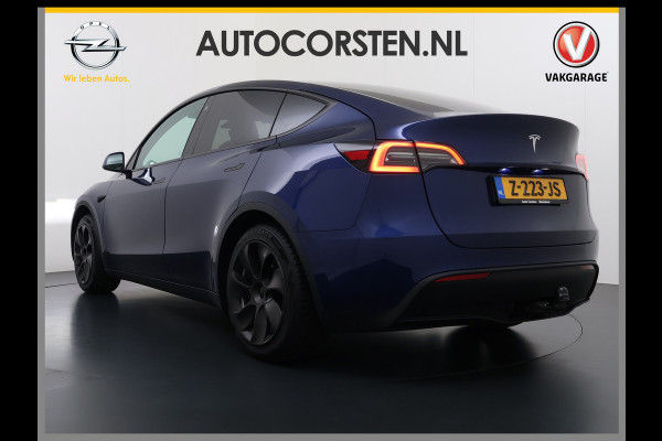 Tesla Model Y RWD 300pk Trekhaak SOH 92% Warmtepomp LFP-Accu Leer Lmv Camera's Panoramadak Adap.Cruise Navi Ecc Autopilot Stoel+Stuur+Achterbank Verwarming Elek.Achterklep Dodehoek detector Draadloze telefoonlader 1e Eigenaar 1.600KG Trekgewicht Fabrieksgarantie op Motor en Accu tot 22-04-2032/160.000km