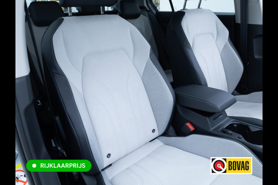 Volkswagen Golf 1.5 eHybrid Style Edition | Nw. model | Elec. Panoramadak | Stoel- & Stuurverwarming | Adap. Cruise | 360 Camera, Headup Display, Ergo Active Stoel met massage, Sfeerverlichting IQ Led