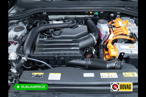 Volkswagen Passat Variant 1.5 eHybrid Business | 2 Ergo active stoelen | Stoel- & Stuurverwarming | Adap. Cruise | Navigatie | Headup display, App. connect.