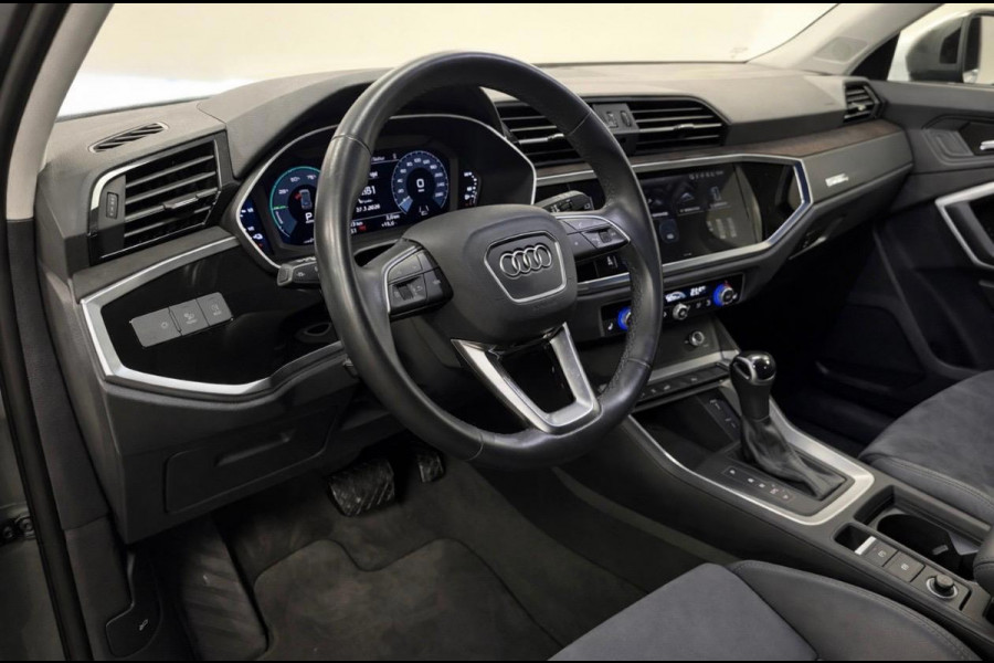 Audi Q3 45 TFSI*Plug-in Hybride*245PK*Stoelverwarming*PDC*Cruise-Control*Xenon*Led*