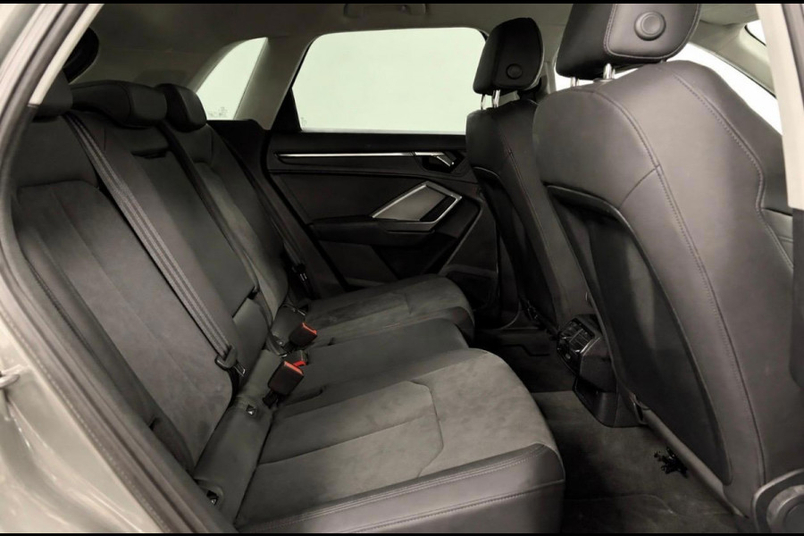 Audi Q3 45 TFSI*Plug-in Hybride*245PK*Stoelverwarming*PDC*Cruise-Control*Xenon*Led*