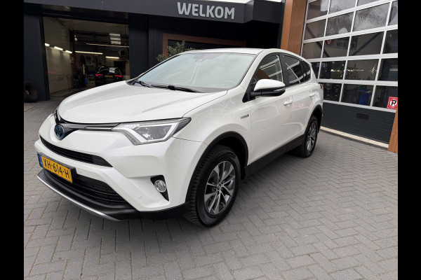 Toyota RAV4 2.5 Hybrid AWD 4x4 Dynamic | 1650kg Trekgewicht geremd | Automaat | Trekhaak | Camera | NL-Auto |