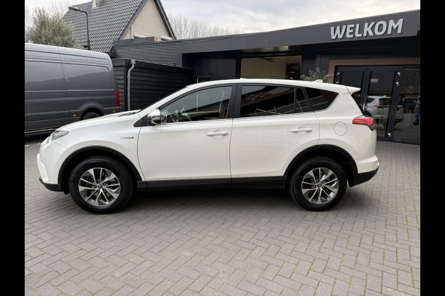 Toyota RAV4 2.5 Hybrid AWD 4x4 Dynamic | 1650kg Trekgewicht geremd | Automaat | Trekhaak | Camera | NL-Auto |