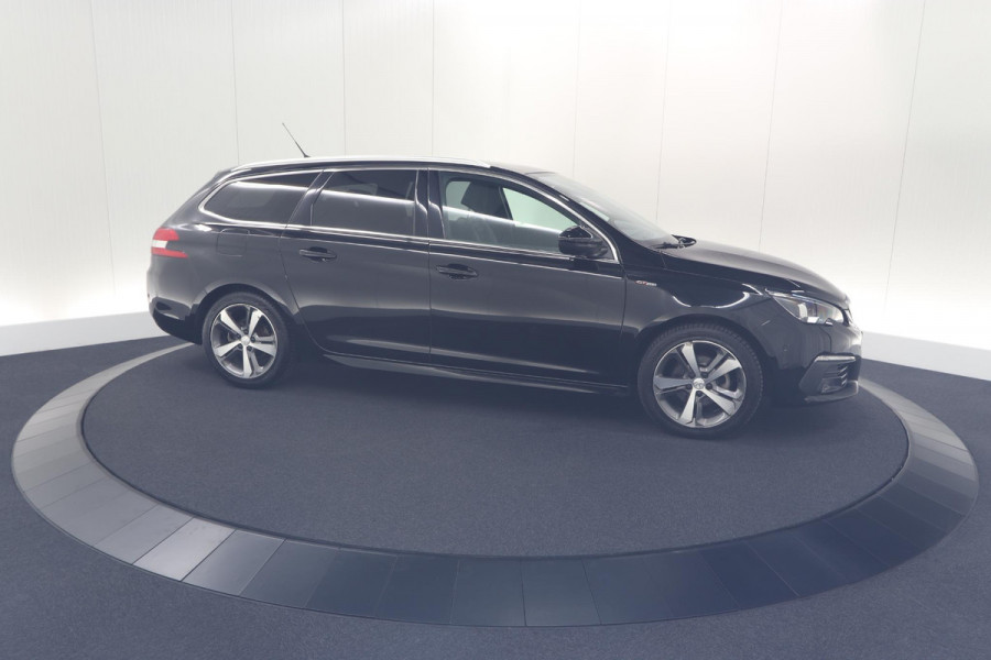 Peugeot 308 SW PureTech 130 GT-line | Trekhaak | Panoramadak | Camera | Alcantara Bekleding | Dodehoekdetectie