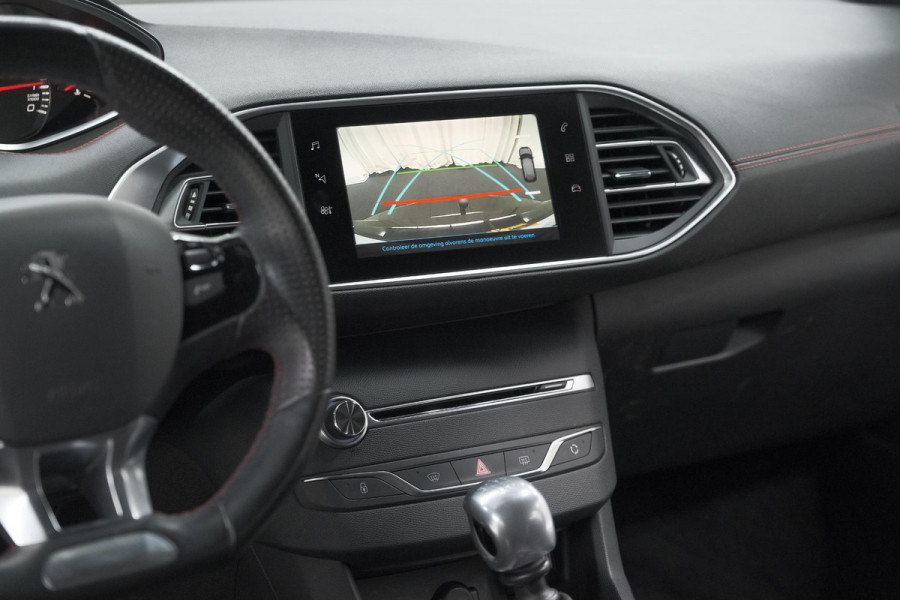Peugeot 308 SW PureTech 130 GT-line | Trekhaak | Panoramadak | Camera | Alcantara Bekleding | Dodehoekdetectie