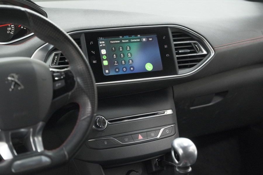 Peugeot 308 SW PureTech 130 GT-line | Trekhaak | Panoramadak | Camera | Alcantara Bekleding | Dodehoekdetectie