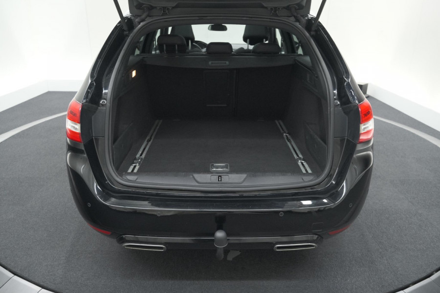 Peugeot 308 SW PureTech 130 GT-line | Trekhaak | Panoramadak | Camera | Alcantara Bekleding | Dodehoekdetectie