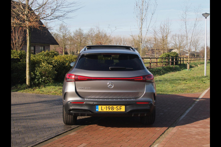 Mercedes-Benz EQA 250 Business Solution AMG 67 kWh | SOH 96% | Panoramadak | Head-Up Display | Burmester | 360 Camera |