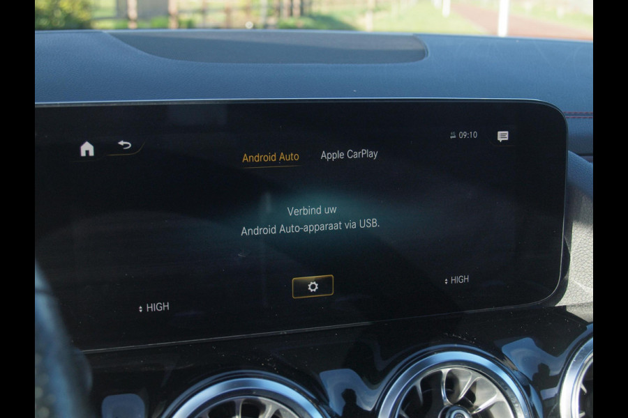 Mercedes-Benz EQA 250 Business Solution AMG 67 kWh | SOH 96% | Panoramadak | Head-Up Display | Burmester | 360 Camera |