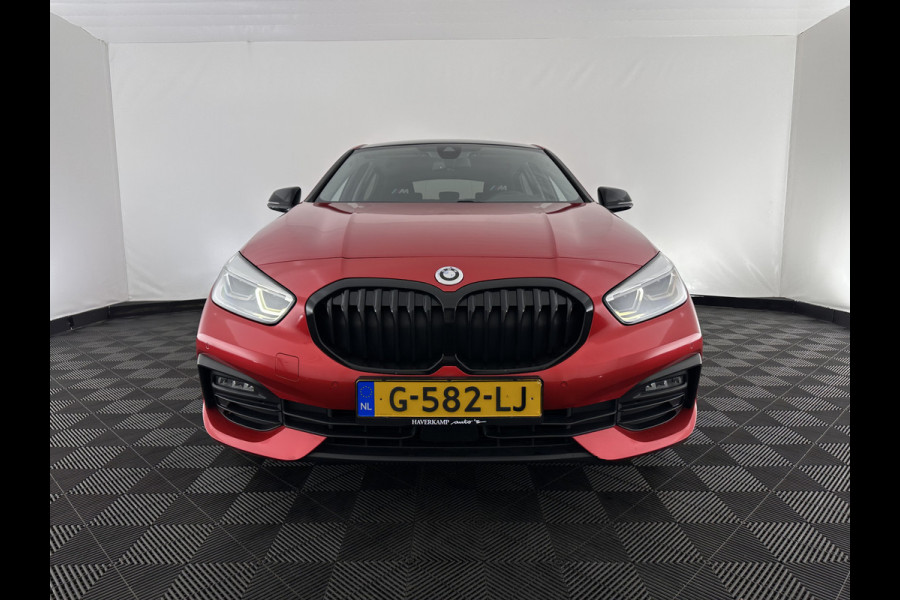 BMW 1-serie 116D EXECUTIVE EDITION *DIGI-COCKPIT | FULL-LED | NAVI-FULLMAP | AMBIENT-LIGHT | CRUISE | KEYLESS | PRIVACY-GLASS | ECC | PDC | 16"ALU*