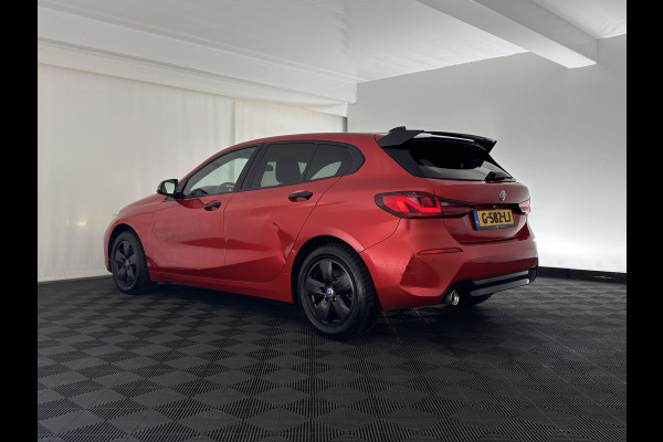 BMW 1-serie 116D EXECUTIVE EDITION *DIGI-COCKPIT | FULL-LED | NAVI-FULLMAP | AMBIENT-LIGHT | CRUISE | KEYLESS | PRIVACY-GLASS | ECC | PDC | 16"ALU*