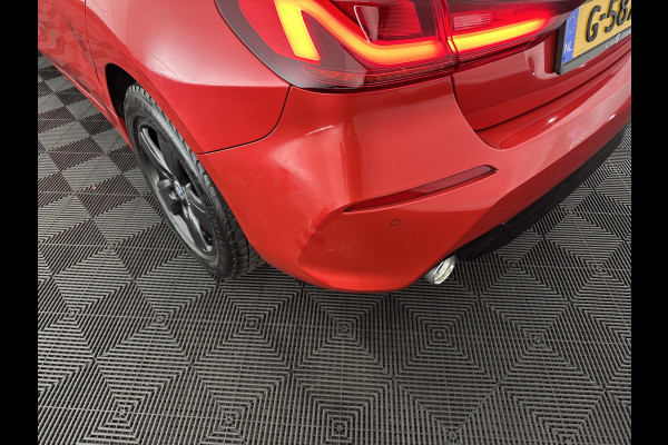 BMW 1-serie 116D EXECUTIVE EDITION *DIGI-COCKPIT | FULL-LED | NAVI-FULLMAP | AMBIENT-LIGHT | CRUISE | KEYLESS | PRIVACY-GLASS | ECC | PDC | 16"ALU*