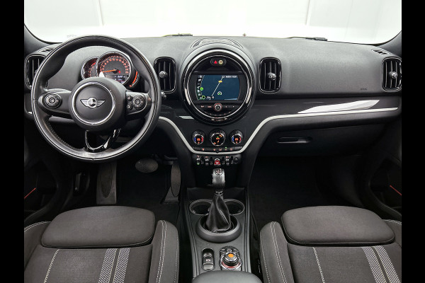 MINI Countryman 2.0 Cooper S Salt | LAGE KM! | 192PK | Pano | NL-Auto | Perf onderH | Carplay | ParkSens | Cruise | ETC