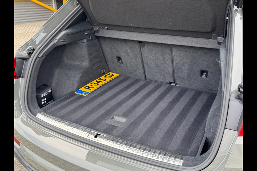 Audi Q3 S-Line 45TFSI Quattro Edition1|230PK|Virtual|PANO|ACC|B&O|Stuurverw.