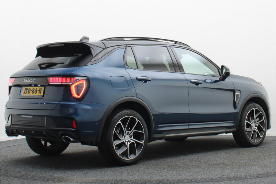 Lynk & Co 01 1.5 Plug-in Hybrid 360° Camera, Panoramadak, Zwarte hemel, ACC, Apple Carplay, DAB, 20''