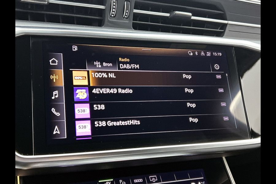 Audi A6 Limousine 50 TFSI e quattro S-Line edition(Dealer OnderH, Camera, StoelV, Carplay, Navi, Cruise Con, Etc)