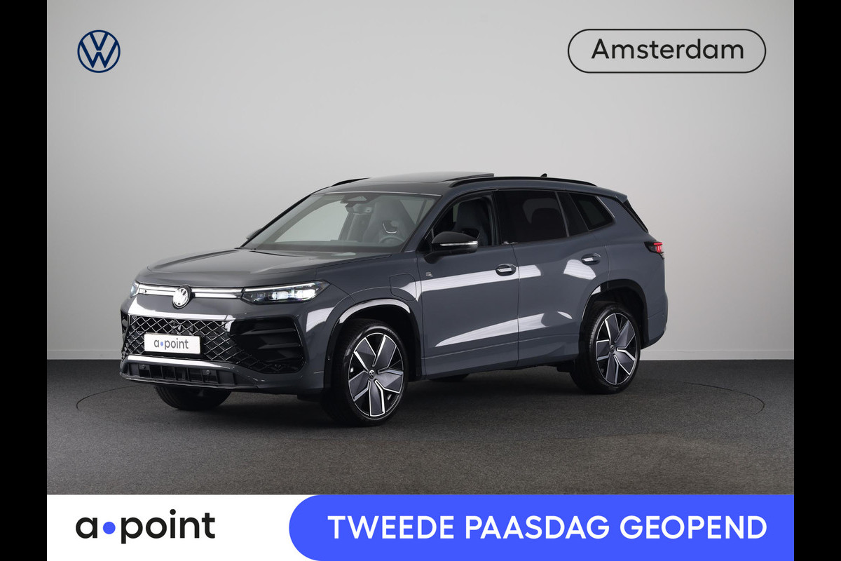 Volkswagen Tayron 1.5 eHybrid R-Line Edition 272 pk Automaat (DSG) | Navigatie | Panoramadak | Parkeersensoren (Park assist) | Achteruitrijcamera | Black Style pakket | R-Line |