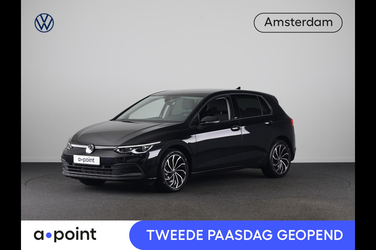 Volkswagen Golf 1.0 eTSI Life Active 110PK DSG | Navigatie | Keyless entry | LED plus | 17" LM velgen |
