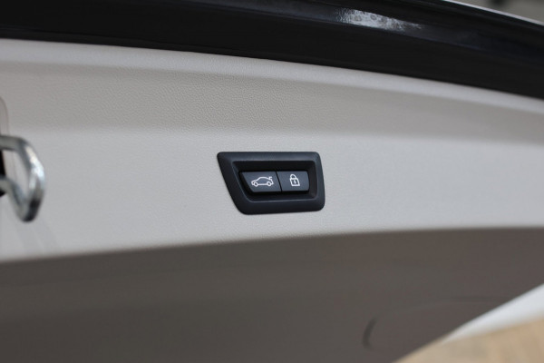 BMW X3 XDrive30e High Executive *Pano*Camera*Head-Up*Laser*Trekhaak*