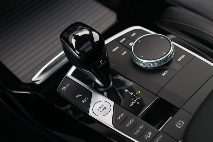 BMW X3 XDrive30e High Executive *Pano*Camera*Head-Up*Laser*Trekhaak*