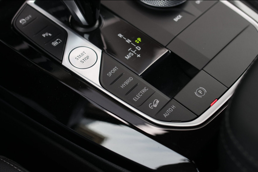 BMW X3 XDrive30e High Executive *Pano*Camera*Head-Up*Laser*Trekhaak*