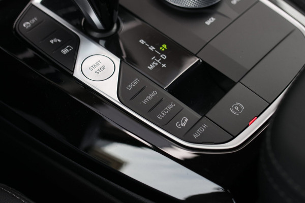 BMW X3 XDrive30e High Executive *Pano*Camera*Head-Up*Laser*Trekhaak*