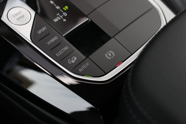 BMW X3 XDrive30e High Executive *Pano*Camera*Head-Up*Laser*Trekhaak*